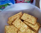 Kek Lapis Oreo bersama Crackers