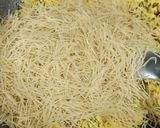 A picture of step 3 of Vermicelli Dhokla.