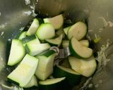 Foto del paso 3 de la receta: Muffins de calabacín y parmesano en Thermomix