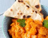 Foto del passaggio 7 della ricetta Curry di zucca e ceci con pane pita allo yogurth