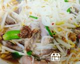 รูปขั้นตอนการทำที่ 3 ของ ขนมจีนเครื่องในหมู (ข้าวปุ้นน้ำใส้)