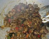 Foto langkah ke 4 dari resep Oseng Kikil Pedas.
