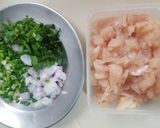 รูปขั้นตอนการทำที่ 1 ของ ลาบไก่สับ