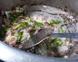 A picture of step 1 of Bindi ki sabji.