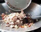 Foto langkah ke 3 dari resep 196. Ayam Suwir Sambal Matah.