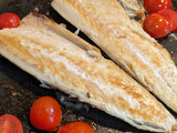 Mackerel and tomato miso mayonnaise amazake spicy pizza