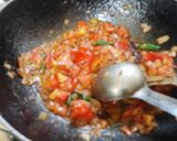A picture of step 2 of Chole gravy.