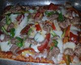 صورة لخطوة 4 من وصفة بيتزا بالتونة🍕😋