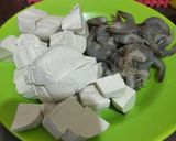 Foto langkah ke 1 dari resep Tahu Udang Bumbu Merah Putih.