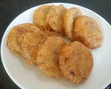 Foto langkah ke 6 dari resep Perkedel Kentang.