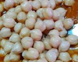 A picture of step 4 of Chana Masala.