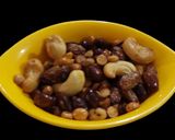 A picture of step 3 of Fried dry fruits dry chutney (Chevdo).