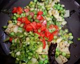 A picture of step 3 of Vegetable Red Rice Poha.