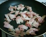 Foto del paso 1 de la receta: Empanaditas de panceta y cebolla