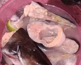 Foto langkah ke 1 dari resep Ikan patin kuah asem pedas.