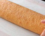 A picture of step 14 of Strawberry Swiss Roll Cake.