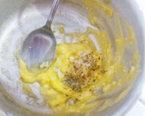 Foto langkah ke 1 dari resep Garlic Cheese Bread (dg roti tawar).