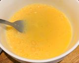A picture of step 4 of Omu rice.