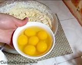 صورة لخطوة 2 من وصفة تشكيله الصابلي بعجينه وحده تقطع كميه كبيره