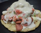 Foto del paso 8 de la receta: Arepa🫓rellena de queso🧀salchicha🌭y ensalada🍅🧅🥕