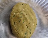 A picture of step 3 of Avocado Paratha.