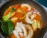 Foto langkah ke 4 dari resep Cumi & Udang saus padang.
