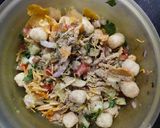 A picture of step 3 of Natkhat Sev bhelpuri.