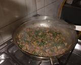 Foto del paso 4 de la receta: Empanadas de pino con acelga y queso :P