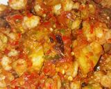 Foto langkah ke 4 dari resep Udang, terong, kentang balado.