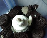 A picture of step 10 of Oreo coconut cups.