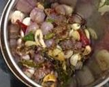 கொல்லிமலை ஸ்பெஷல் (சின்ன வெங்காய சட்னி) குழிப்பணியாரம் chinna Vengaya Chutni Recipe in Tamil) ரெசிபி ஸ்டேப் 2 புகைப்படம்