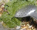 A picture of step 4 of Sarson ka Saag.