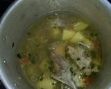 Foto langkah ke 4 dari resep Sop tulang & daging sapi simple.