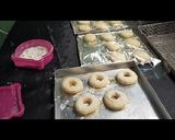 Foto langkah ke 9 dari resep Donut tanpa telur metode sponge & dough.