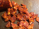 Tortilla de papas con chorizo colorado