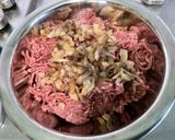 Une image de l'étape 4 de Boulettes de bœuf aux champignons et épices.