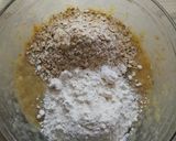 Une image de l'étape 3 de Banana bread healthy sans sucre ajouté aux framboises.