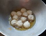 A picture of step 3 of Tadka Wala Dahi Vada.
