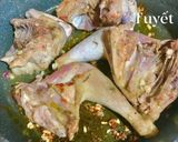 Hình bước làm 3 của món Gà đất rô ti chấm bánh mì hoặc ăn với cơm là hết ý