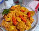 Foto langkah ke 8 dari resep Oseng krecek tahu pedas.