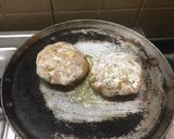 A picture of step 3 of Aloo Muttor Tikki Burger.