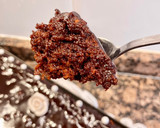 Foto del paso 17 de la receta: Tarta de chocolate muy húmeda con cobertura cremosa