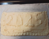 Foto del paso 2 de la receta: Empanada de pechuga de pavo y queso sin lactosa