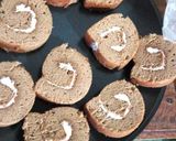 Foto langkah ke 9 dari resep Roti Gulung Butter Cream.