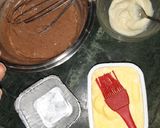 A picture of step 3 of White chocolate molten lawa.
