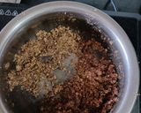 A picture of step 2 of Multigrain Gond Sukhdi.