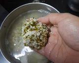 A picture of step 1 of Masala Khichdi.