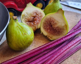 Foto del paso 1 de la receta: Mermelada sin azúcar de Ruibarbo, higos, manzana y jengibre