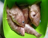 Foto langkah ke 1 dari resep Ikan kerapu kuah kuning kemangi.
