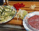 Foto del paso 1 de la receta: Hamburguesa a la plancha con verduras salteadas